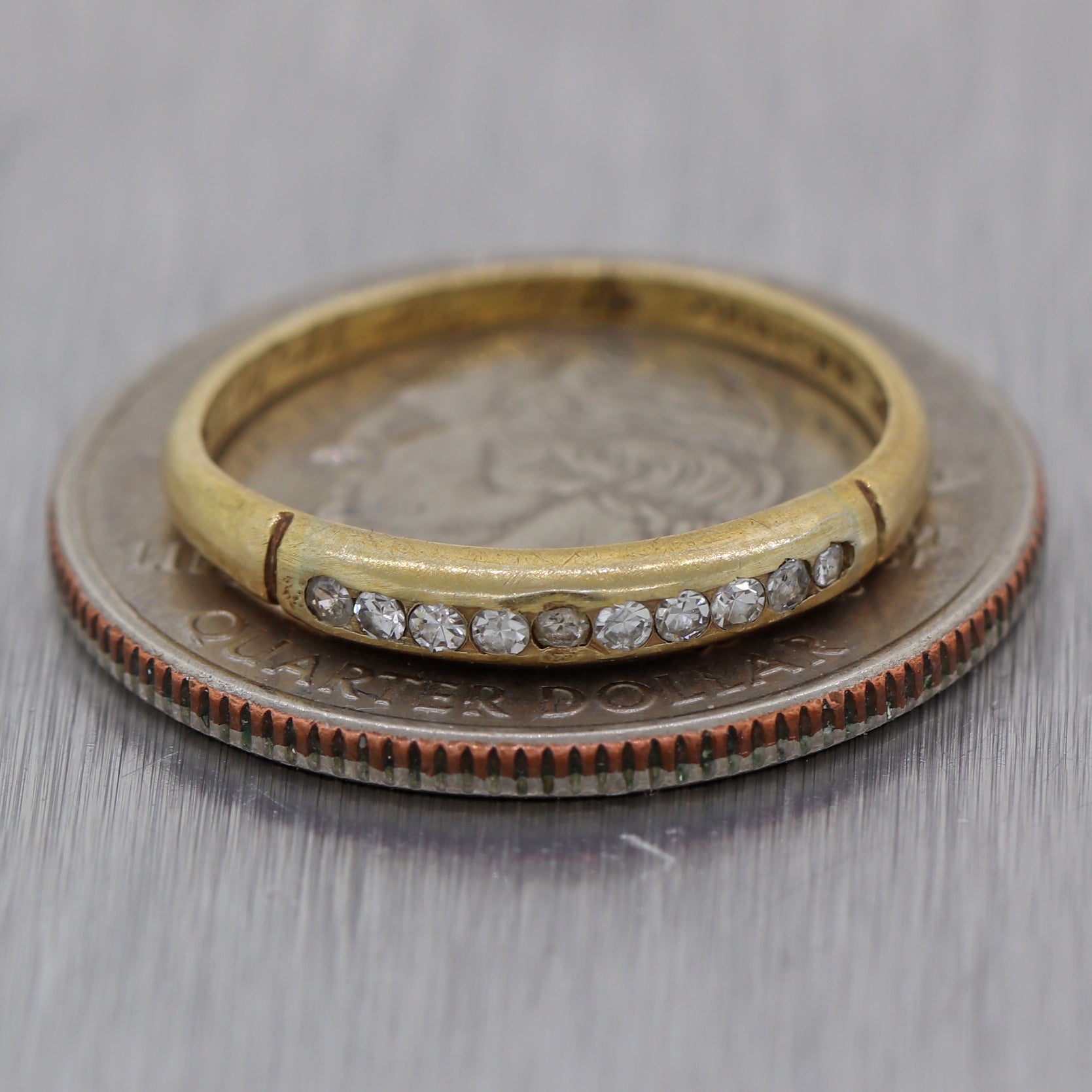 1930's Antique Art Deco 18k Yellow Gold 0.10ctw Diamond Wedding Band Ring