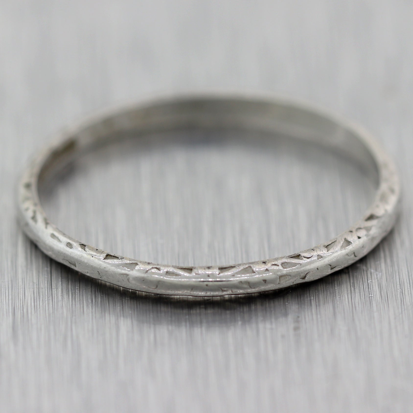 1920's Antique Art Deco Platinum Engraved Wedding Band