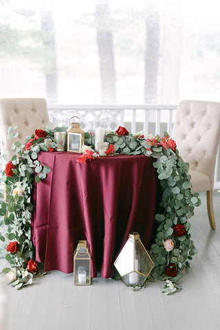 sweetheart table