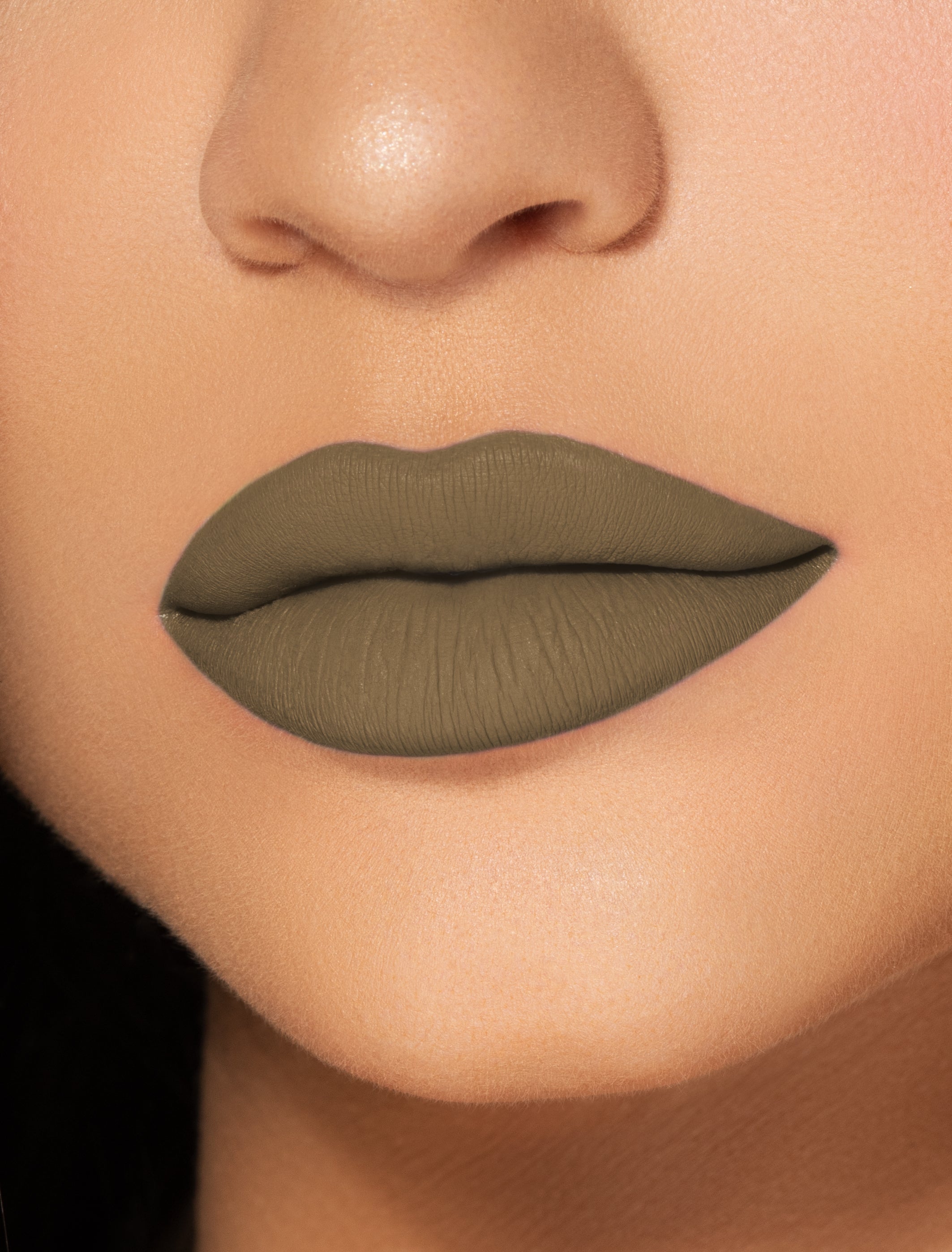 green matte lip