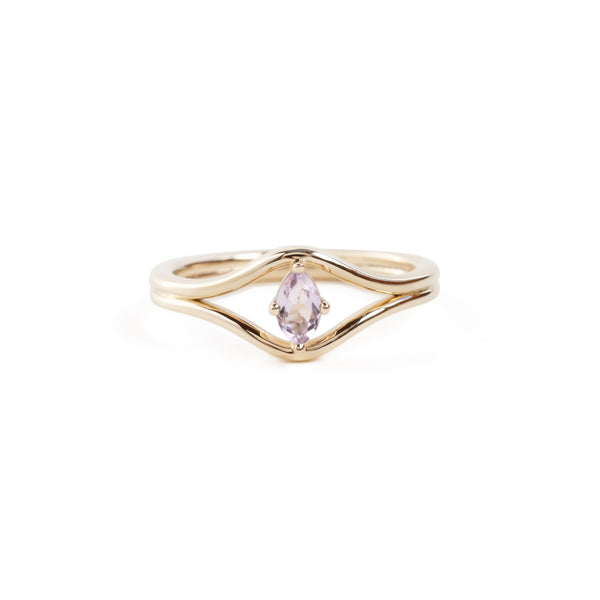 The Visionary Ring with Amethyst in Yellow Gold