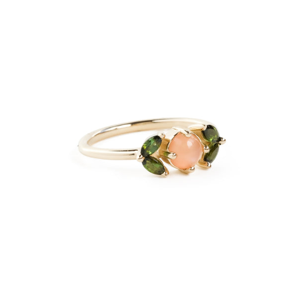The Flor Ring in Yellow Gold