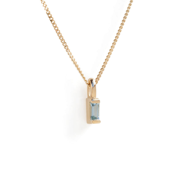 Mini Baguette Aquamarine Pendant in Yellow Gold