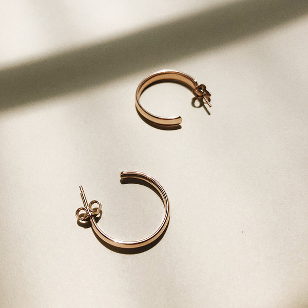 Medium Hoop Earrings in Rose Gold