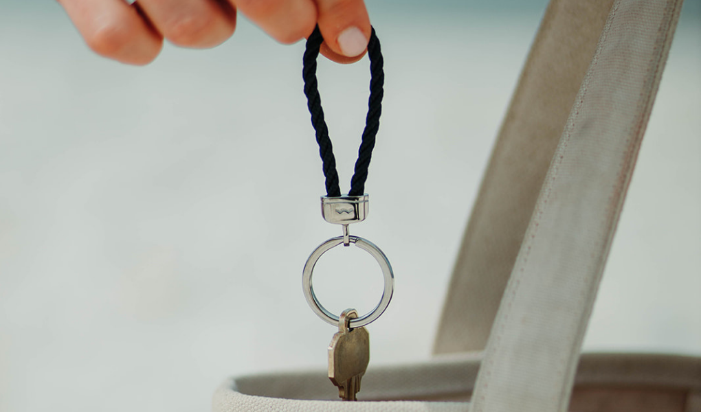 pete's point rope keychain in navy and stainless steel 