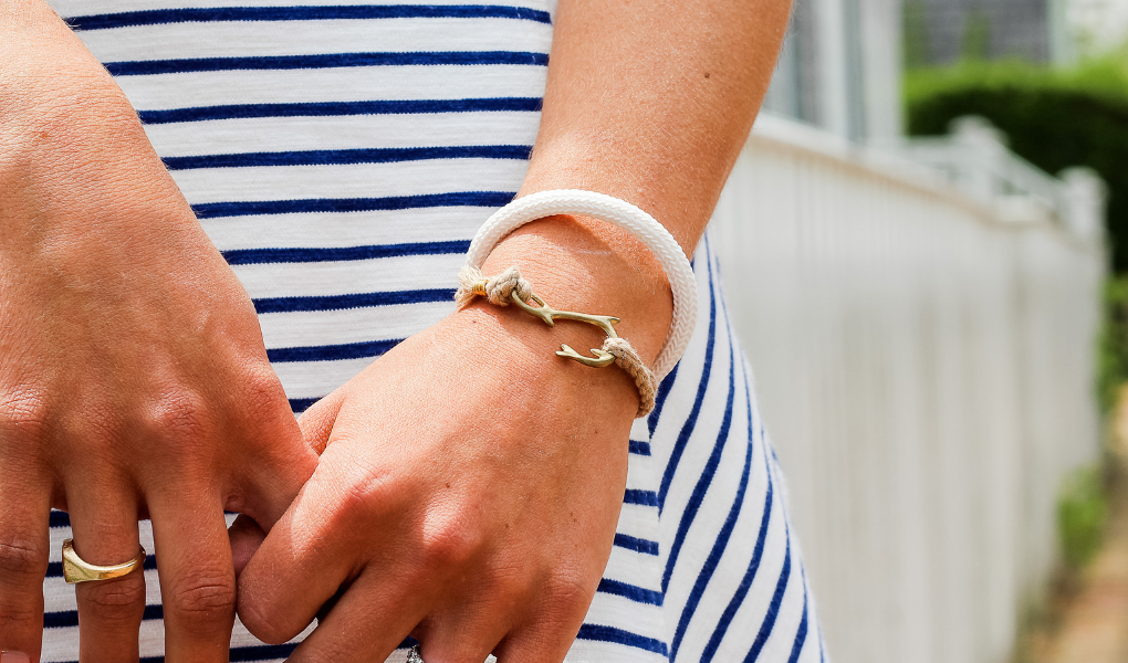 coral reef hook bracelet with wheat wrap slipknot rope