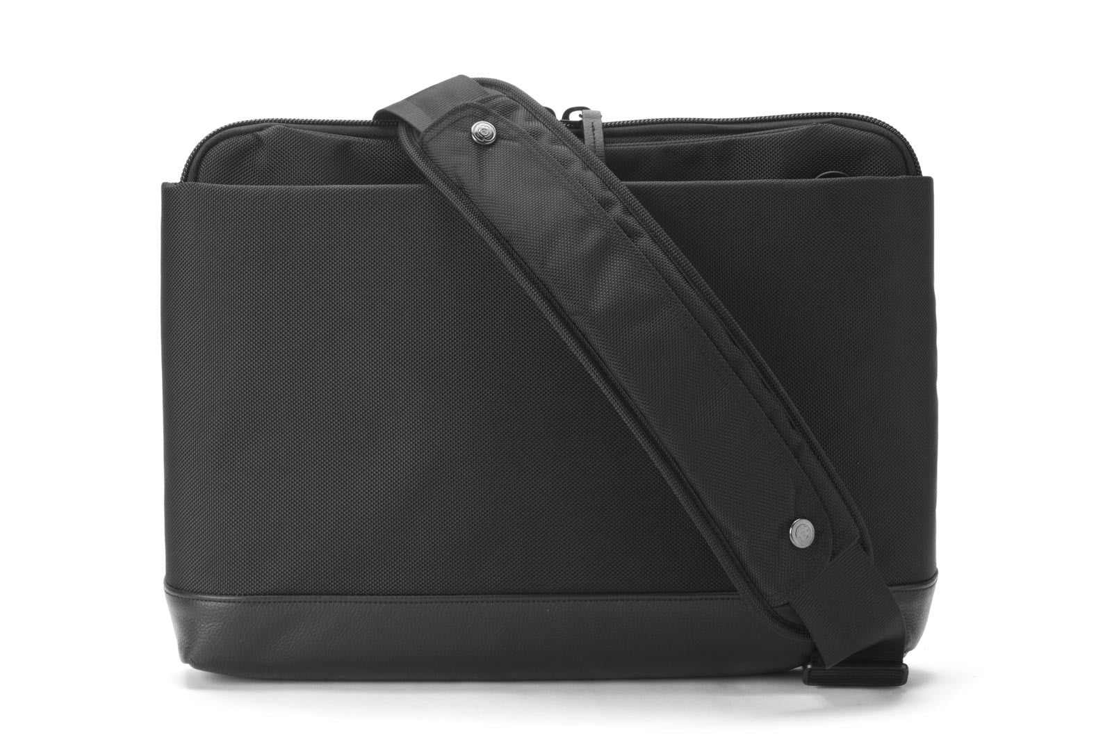 booq | Modern bags, backpacks and sleeves for any MacBook or PC laptop