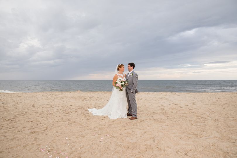 little miss lovely floral design // sea level bethany beach wedding dana marie photography