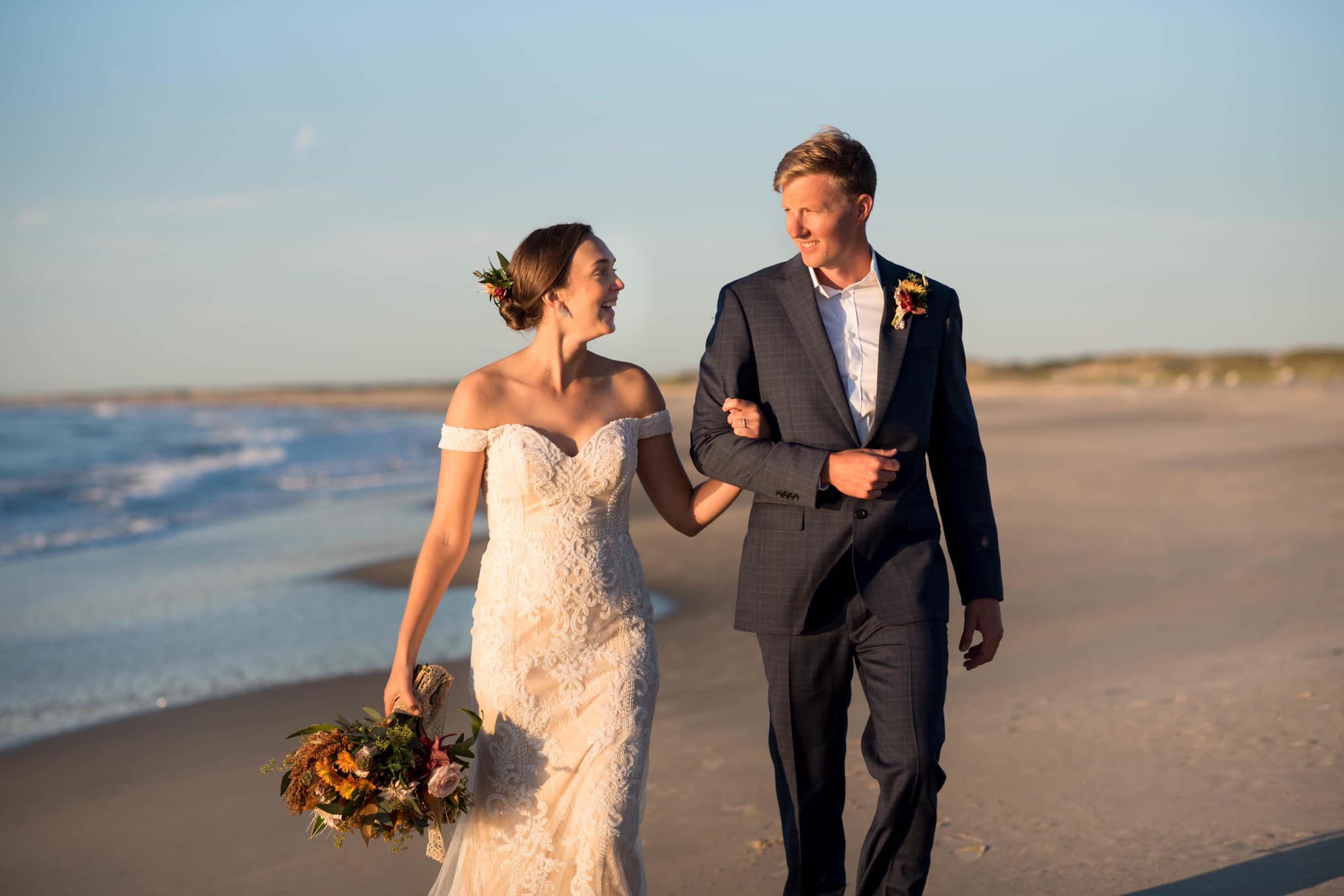 little miss lovely floral design // assateague island elopement wedding florist