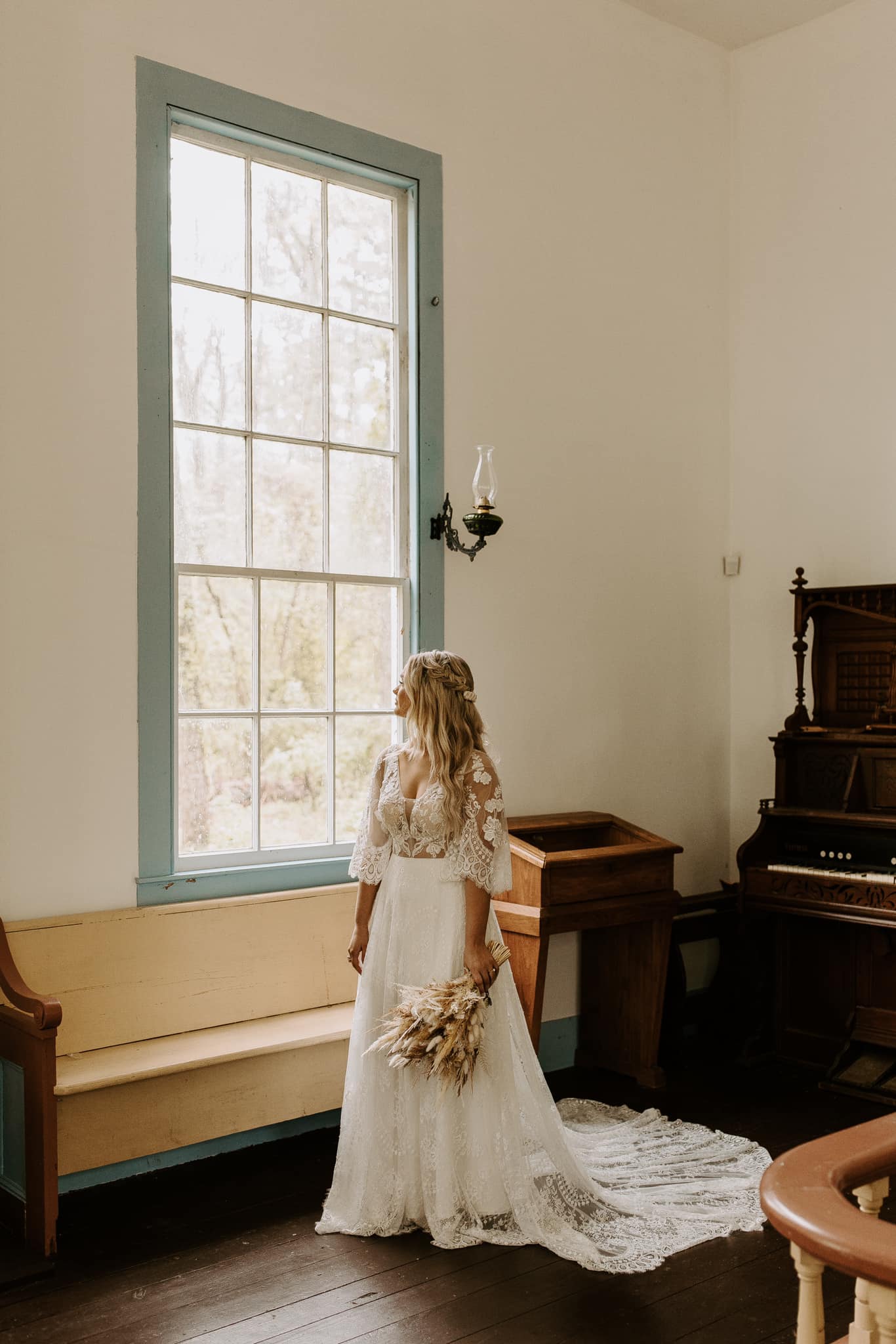 little miss lovely floral design // dried wedding bouquets florals snow hill md wedding florist