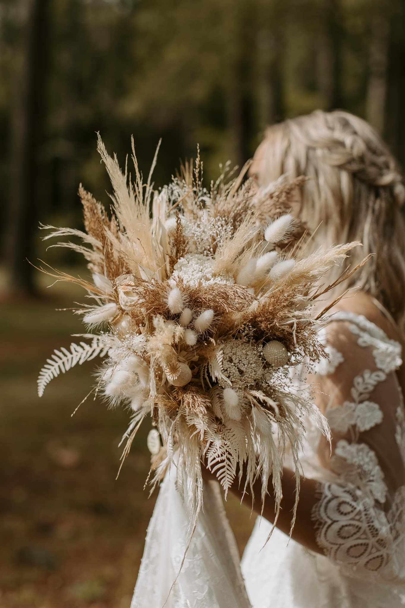 little miss lovely floral design // dried wedding bouquets florals snow hill md wedding florist