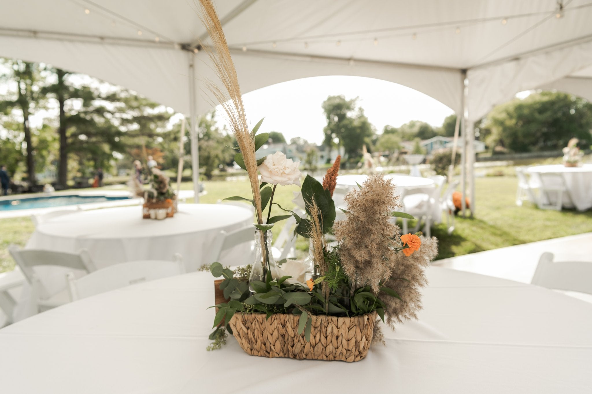 little miss lovely floral design // lewes de wedding florist