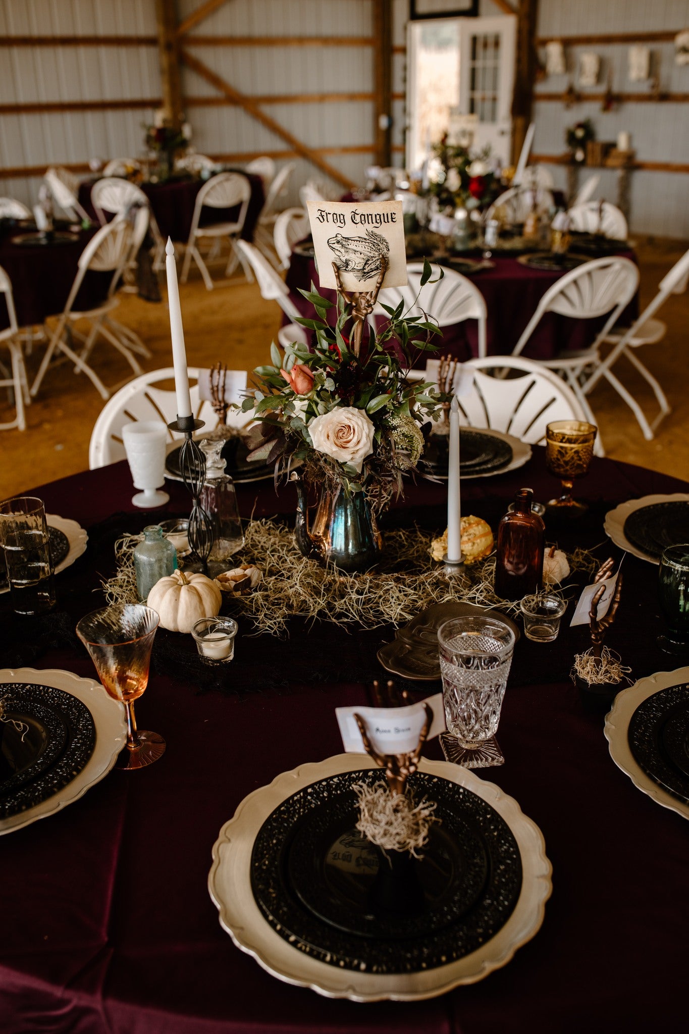 little miss lovely floral design // salisbury, md delmar, de wedding florist