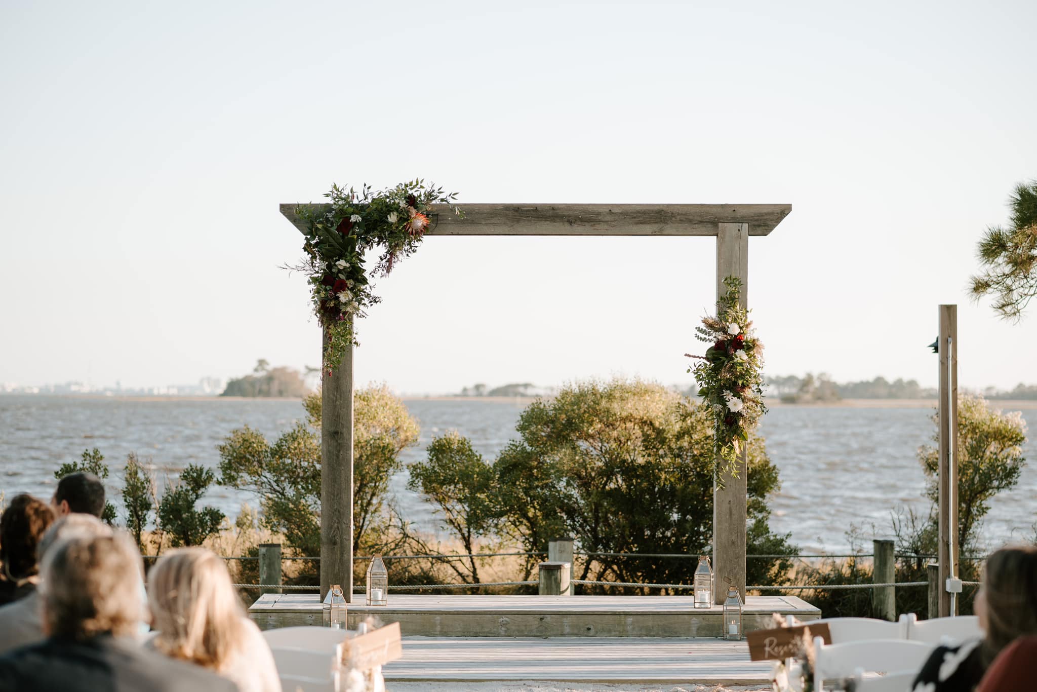 little miss lovely floral design // signatures at bayside selbyville fenwick island de wedding florist