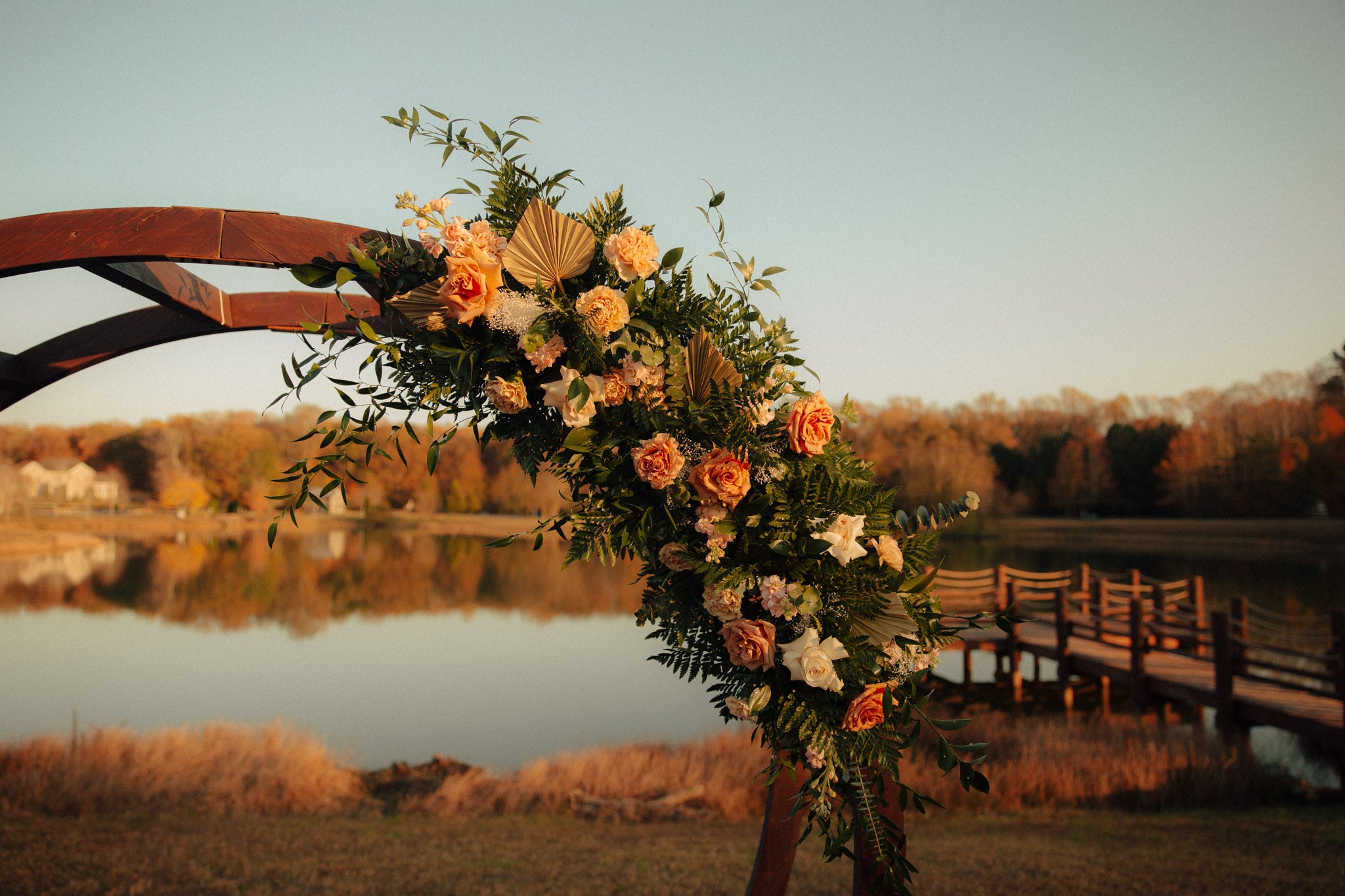 little miss lovely floral design // smokey hollow selbyville de wedding florist