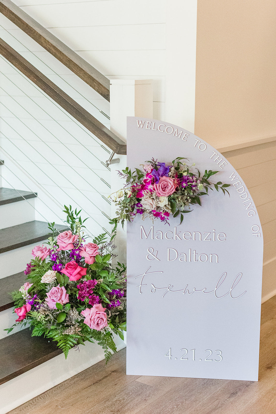 little miss lovely floral design // signatures at bayside selbyville de wedding florist