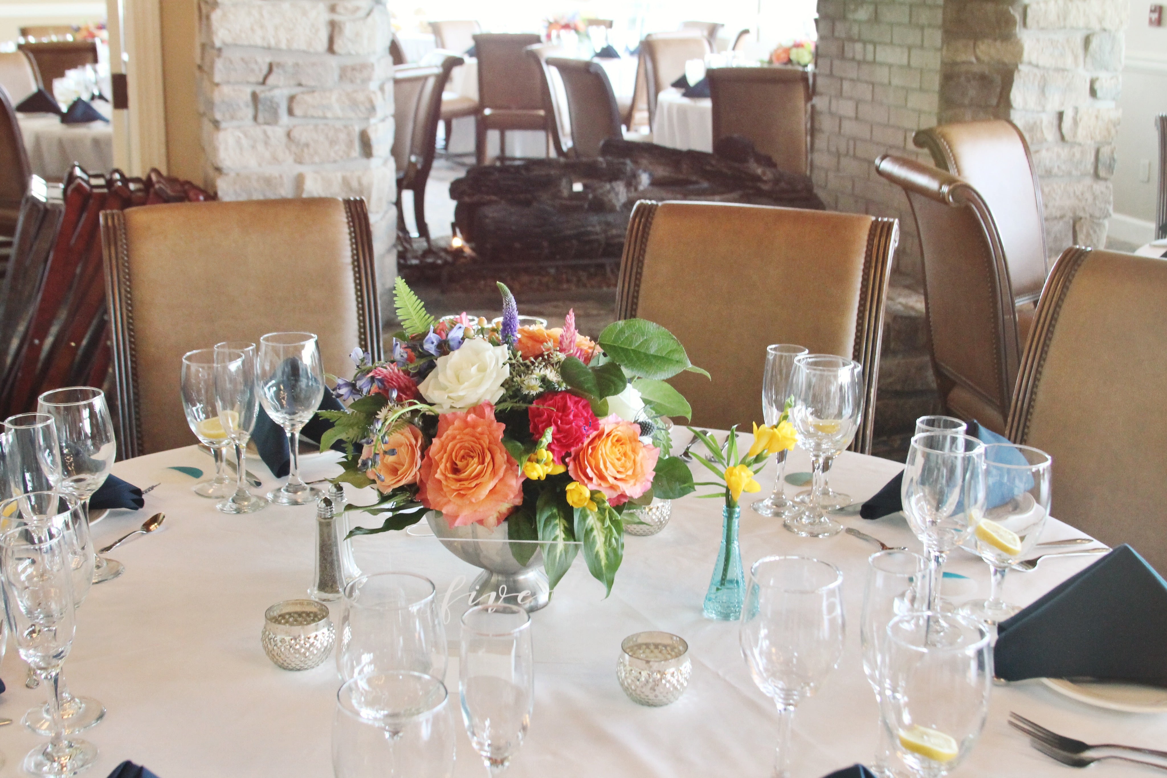 little miss lovely floral design // lighthouse sound bishopville md wedding flowers // ocean city maryland wedding florist // colorful august wedding
