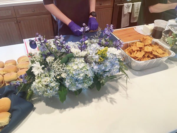 little miss lovely floral design // bethany beach pelicans pouch wedding // daisy and delphinium wedding
