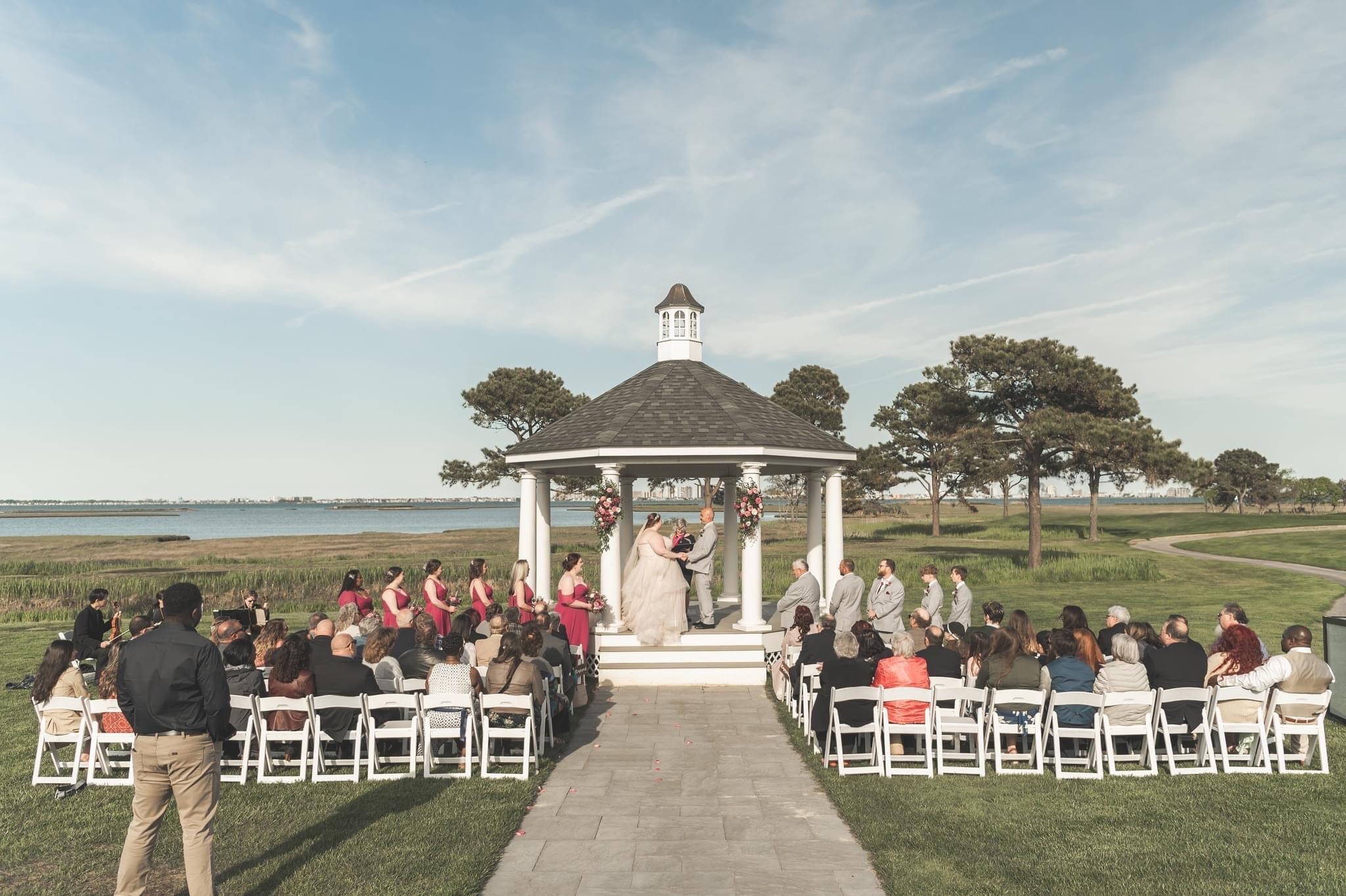 little miss lovely floral design // bishopville, md wedding florist ocean city, md wedding flowers