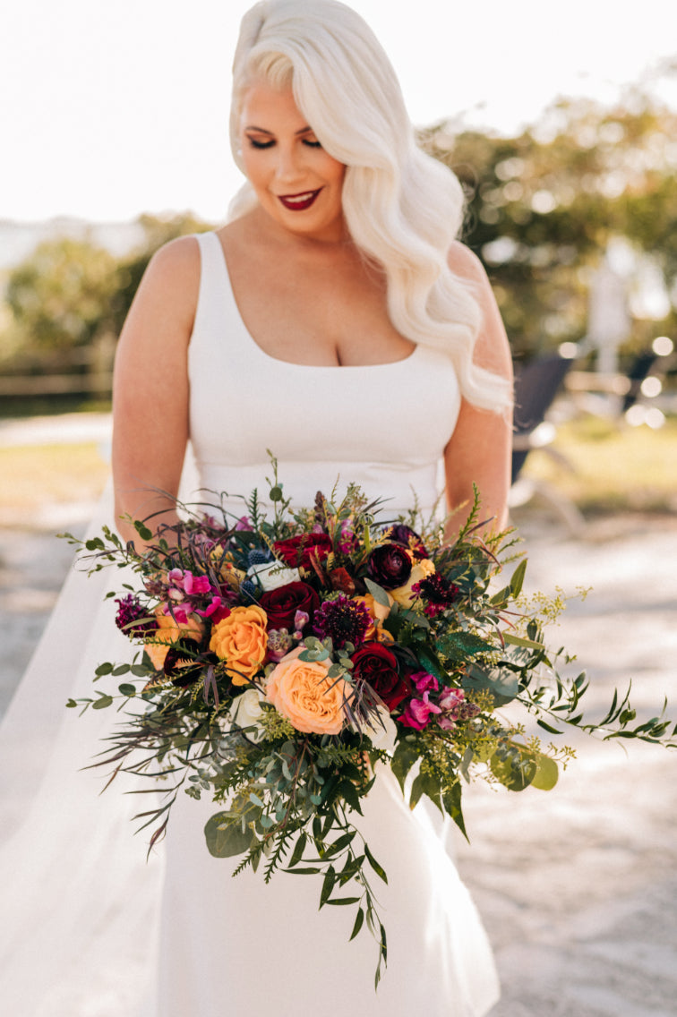 little miss lovely floral design // signatures at bayside wedding florist selbyville fenwick island de