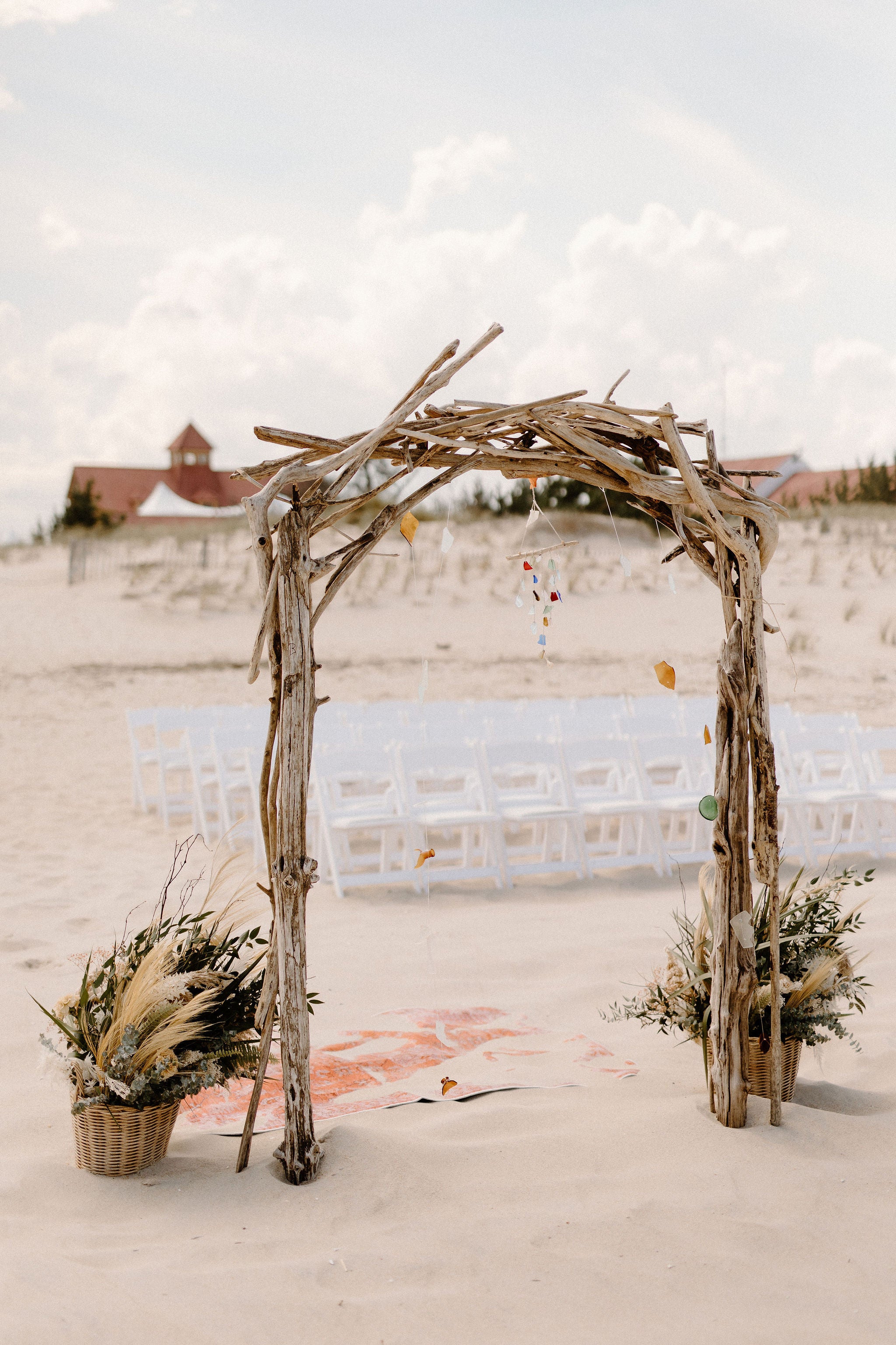 little miss lovely floral design // indian river life saving station wedding // rehoboth beach dewey beach wedding florist