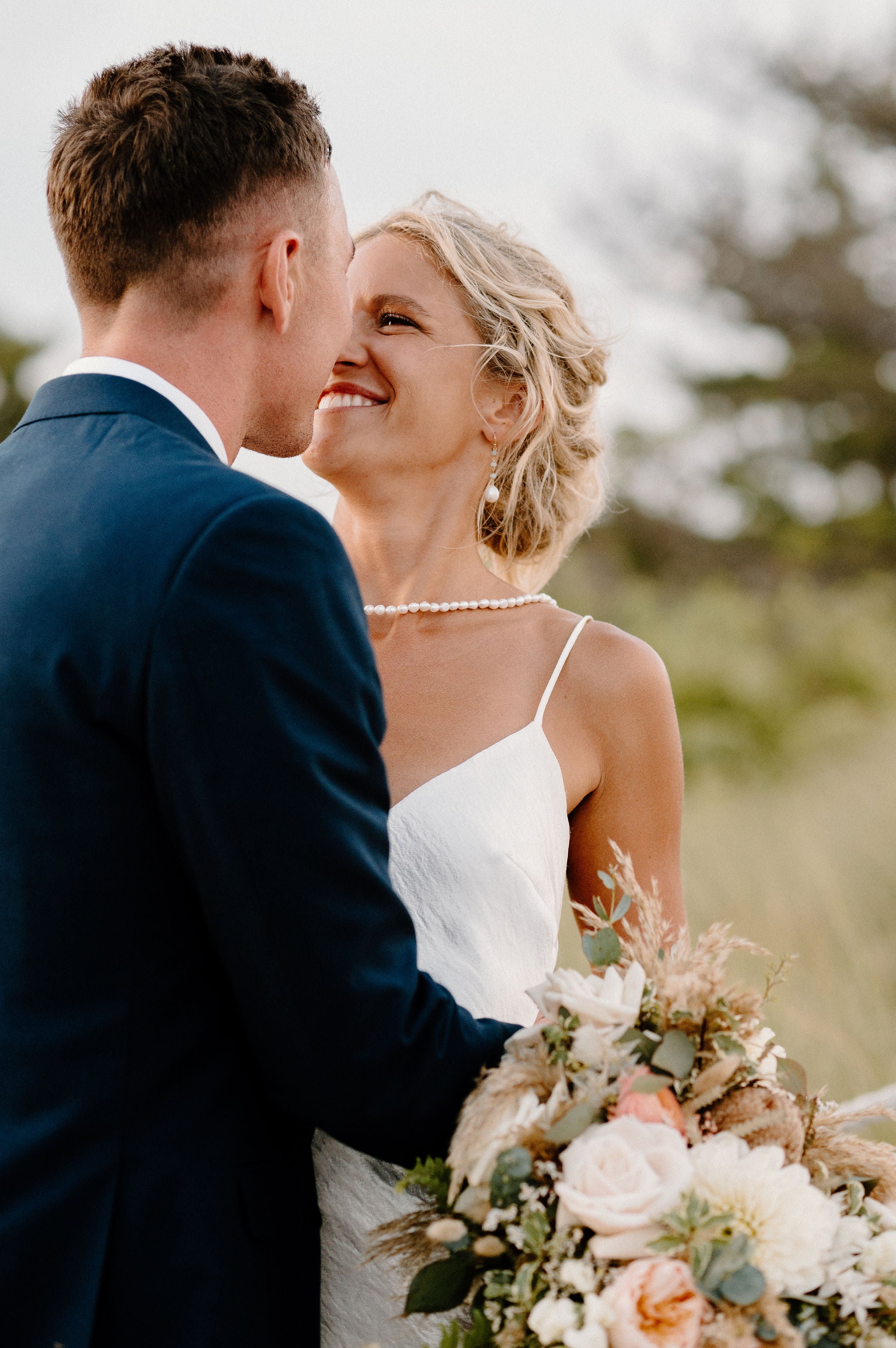 little miss lovely floral design // indian river life saving station wedding // rehoboth beach dewey beach wedding florist