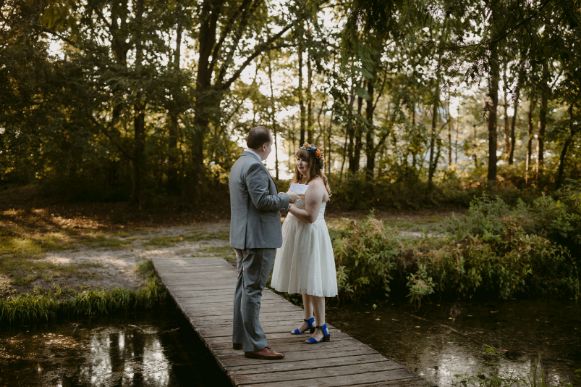 amber and jason's backyard wedding // salisbury md // little miss lovely floral design // the hursts & co