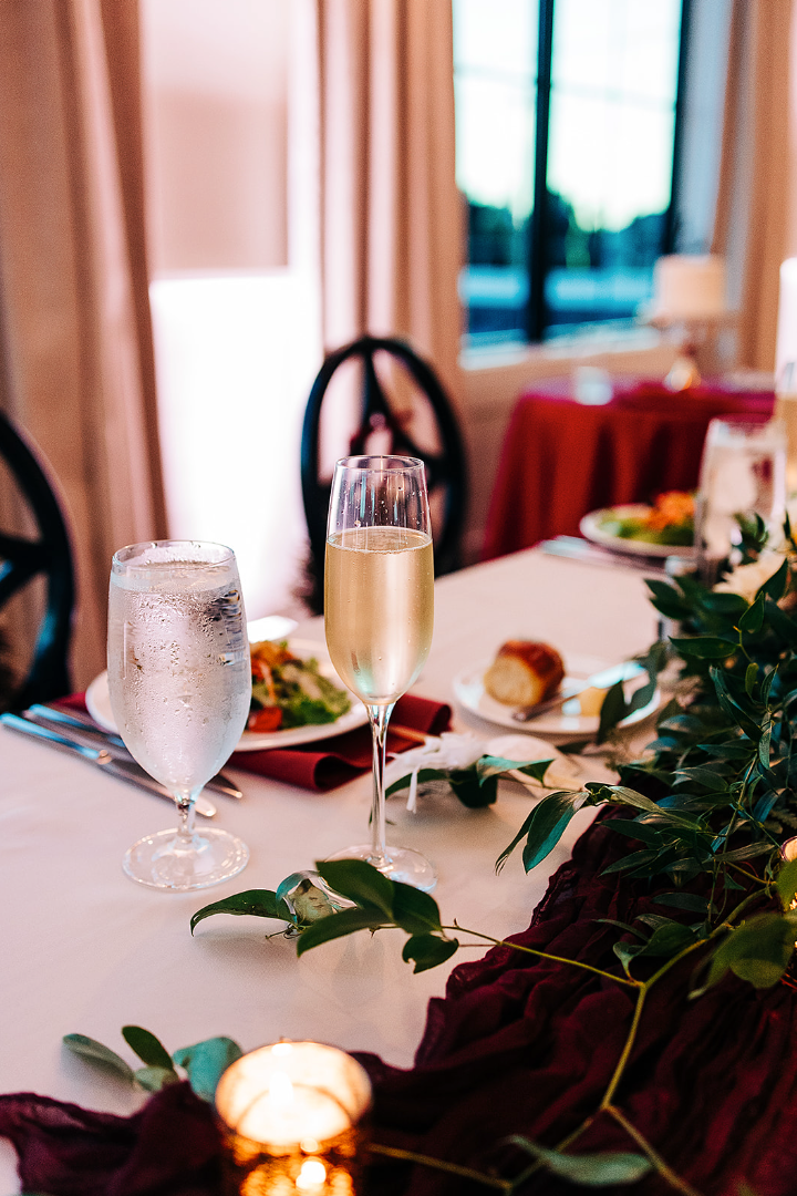 little miss lovely floral design // signatures at bayside resort fenwick island selbyville de wedding florist