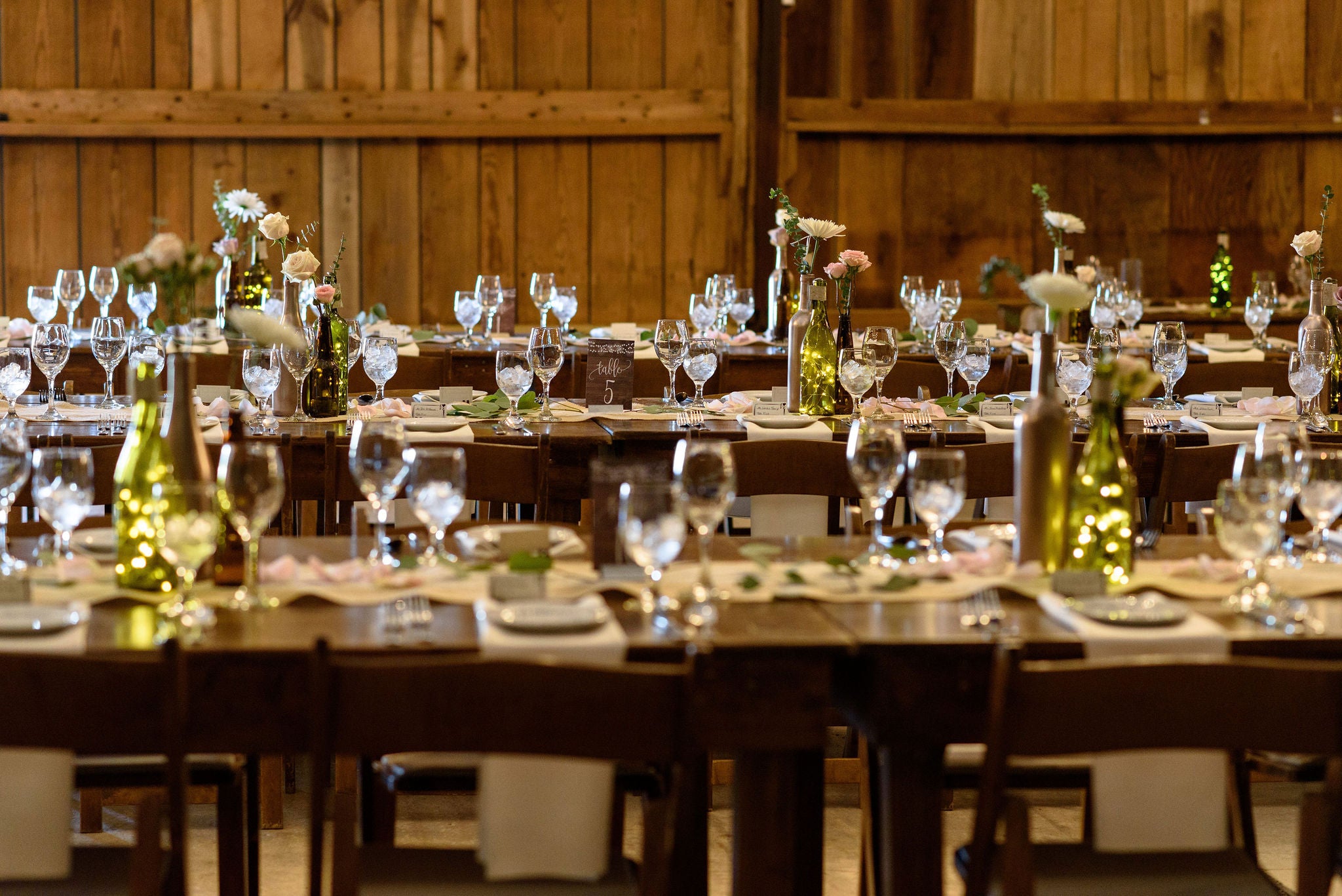 little miss lovely floral design // covered bridge inn wedding lewes, de // mauve and ivory wedding