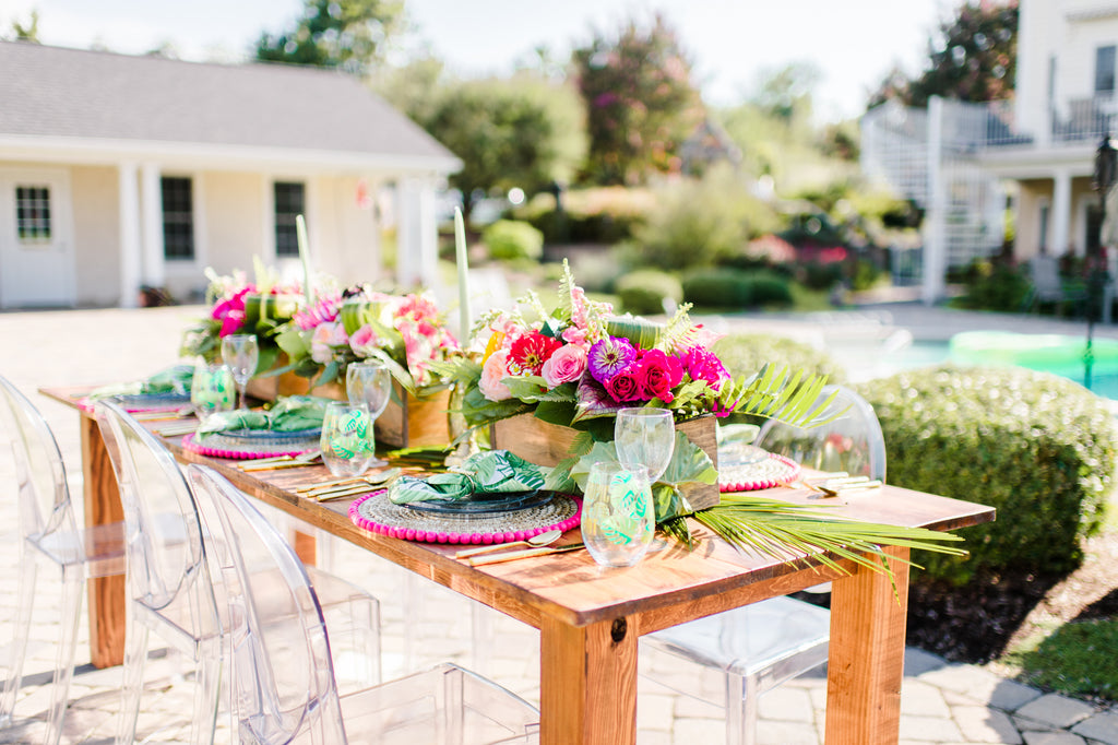 tropical bridesmaid wedding brunch inspiration // little miss lovely floral design // christine mcfarlane events // madison short photography