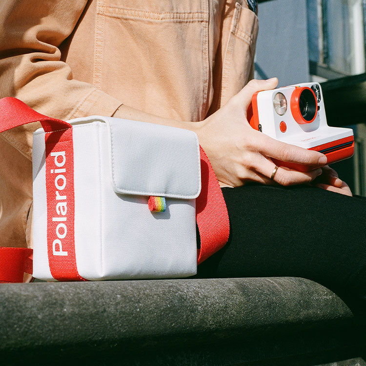 Polaroid Originals Box Camera Bag, White (6057) : Electronics