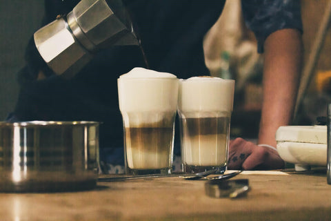 Moka Pot vs Espresso Machine: A Side-By-Side Comparison 