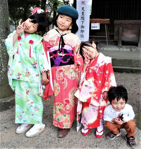 Yoko Lewis, owner of YokoDana Kimono, family pictures, girls kimonos