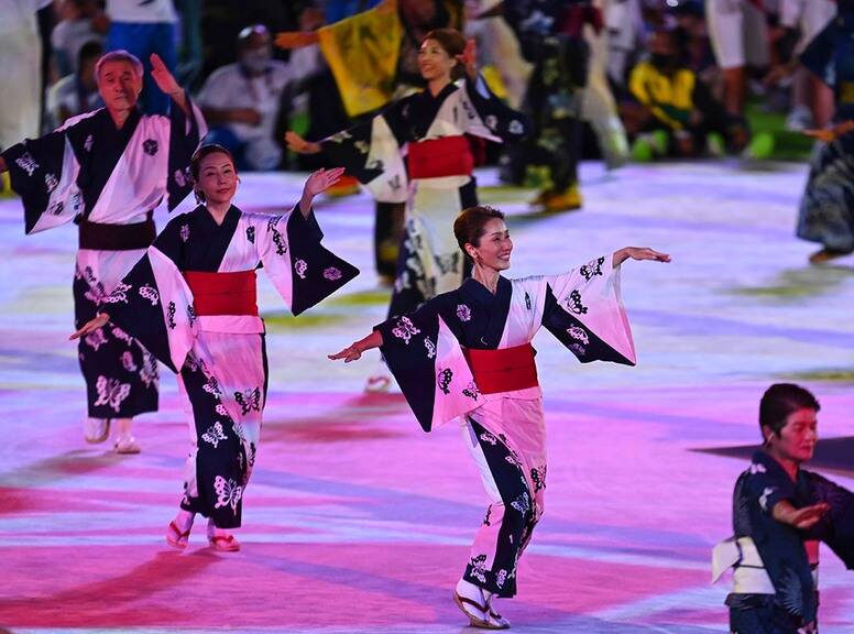 Yukata Kimono at 2020 Olympics Close