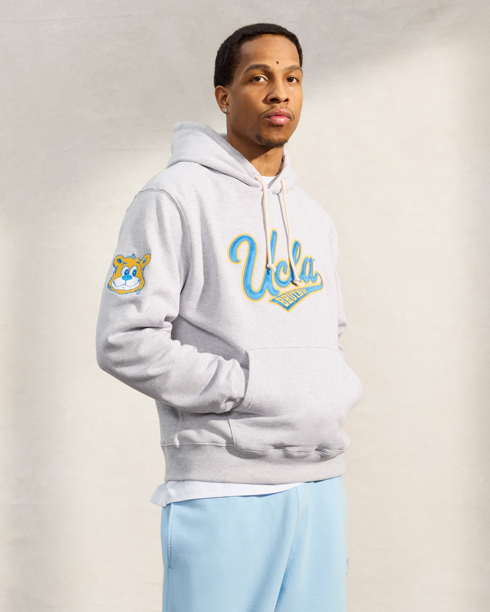 UCLA Bruins Hoodie - Ash Heather Grey