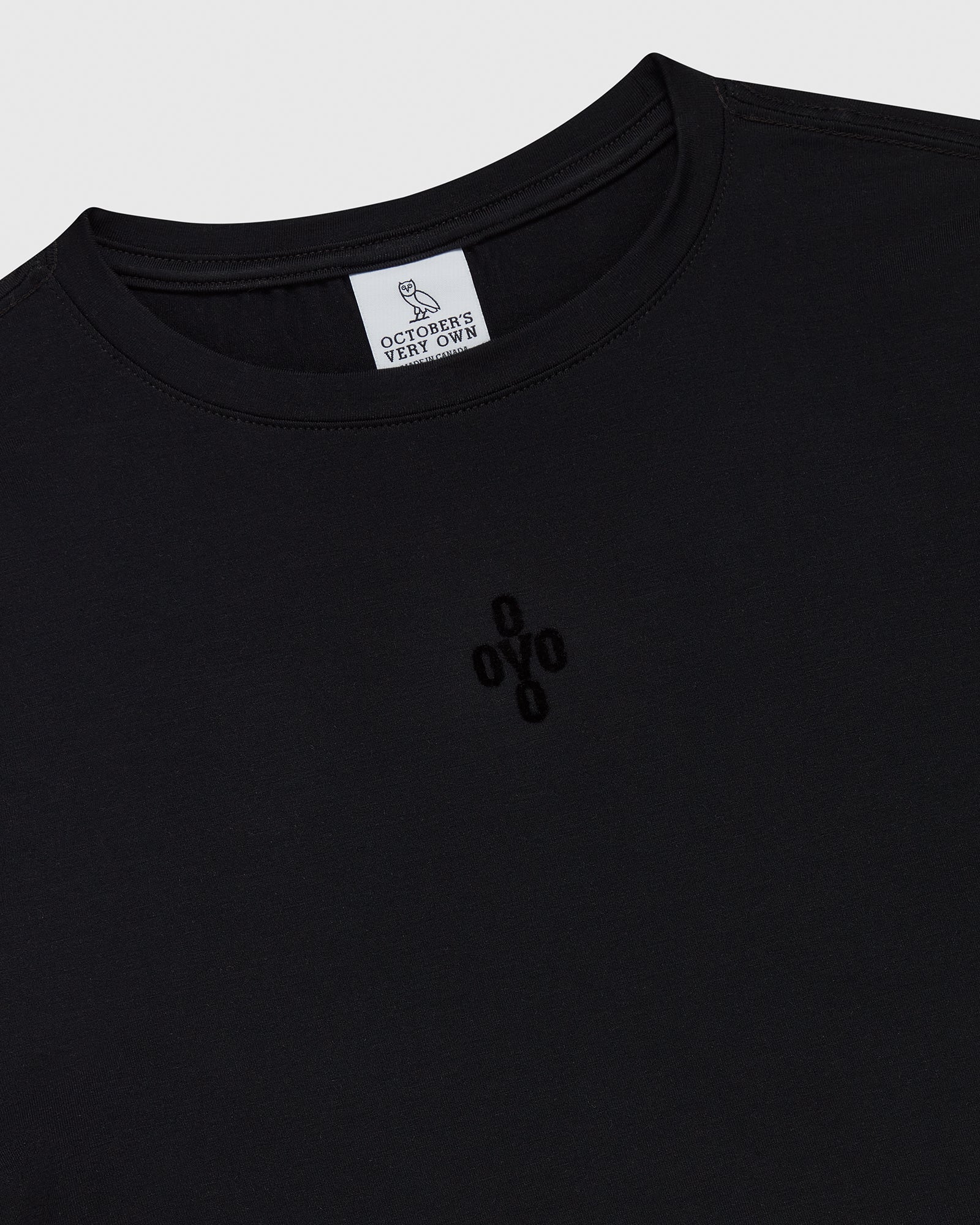 Cropped Pom Pom T-Shirt - Black