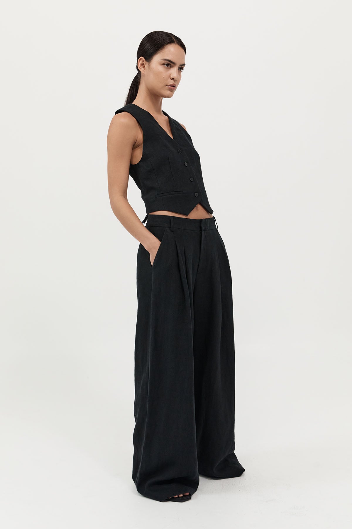 St Agni Tailored Linen Vest In Black