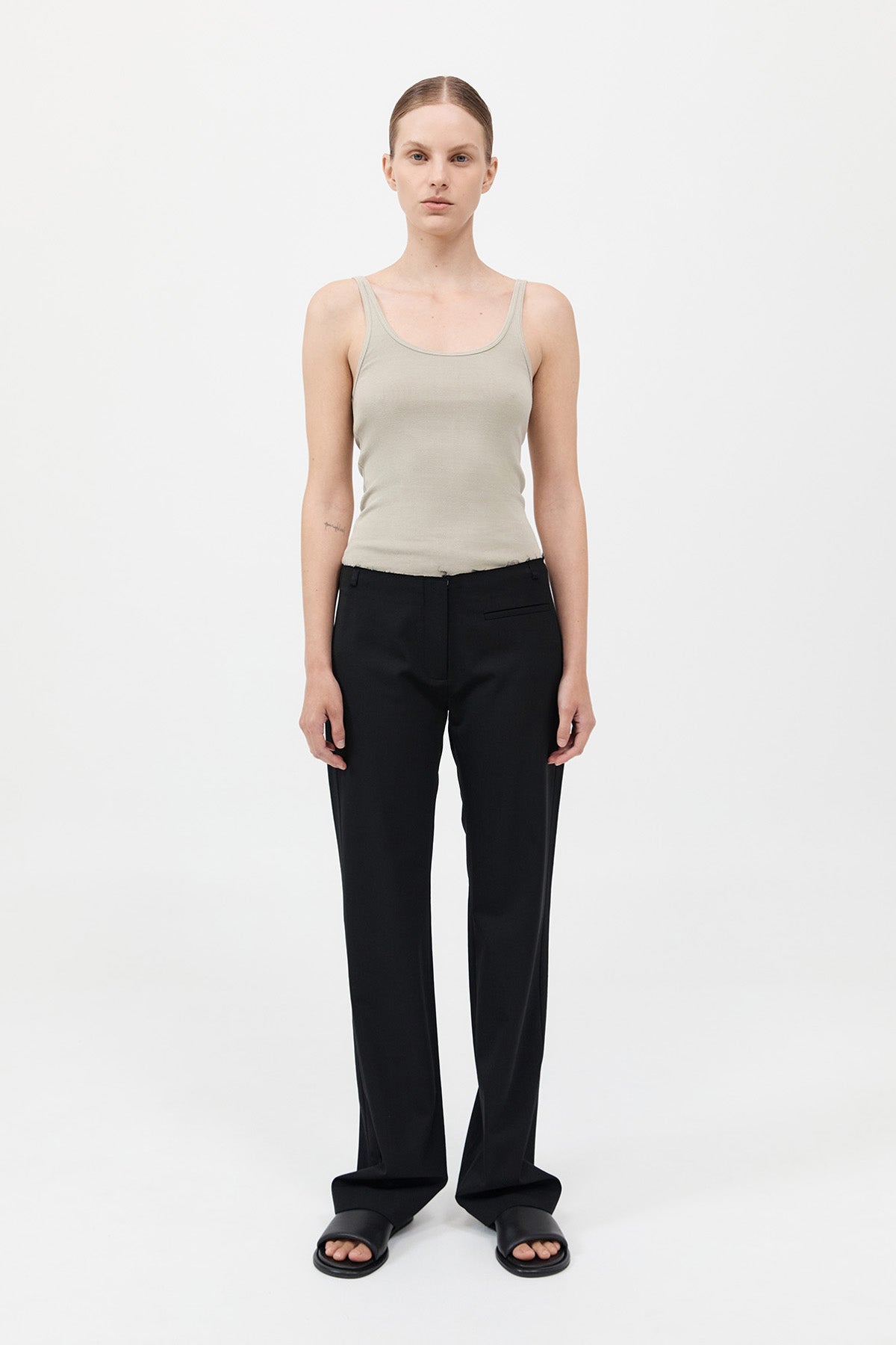 St Agni Organic Cotton Slim Scoop Tank In Moss Grey