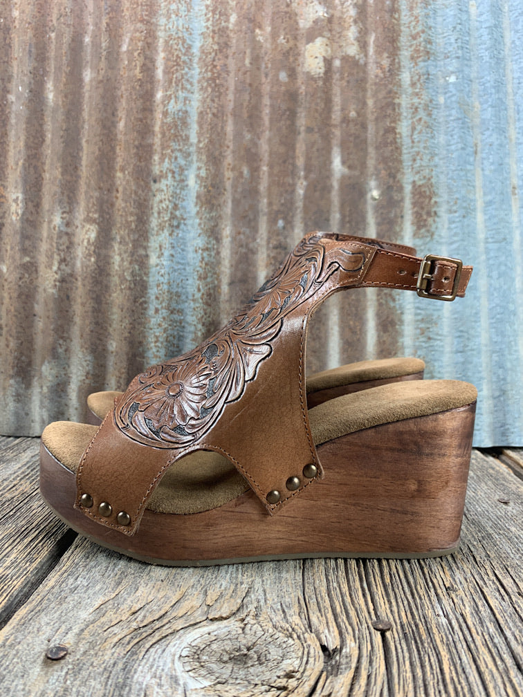 tooled wedges