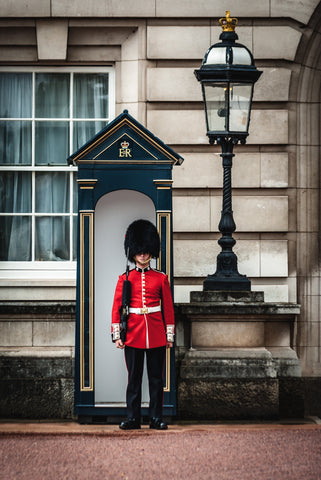 Buckingham palace guard - Pexels image by Samuel Wolfl
