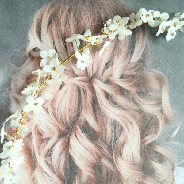 tiny white flowers for hair