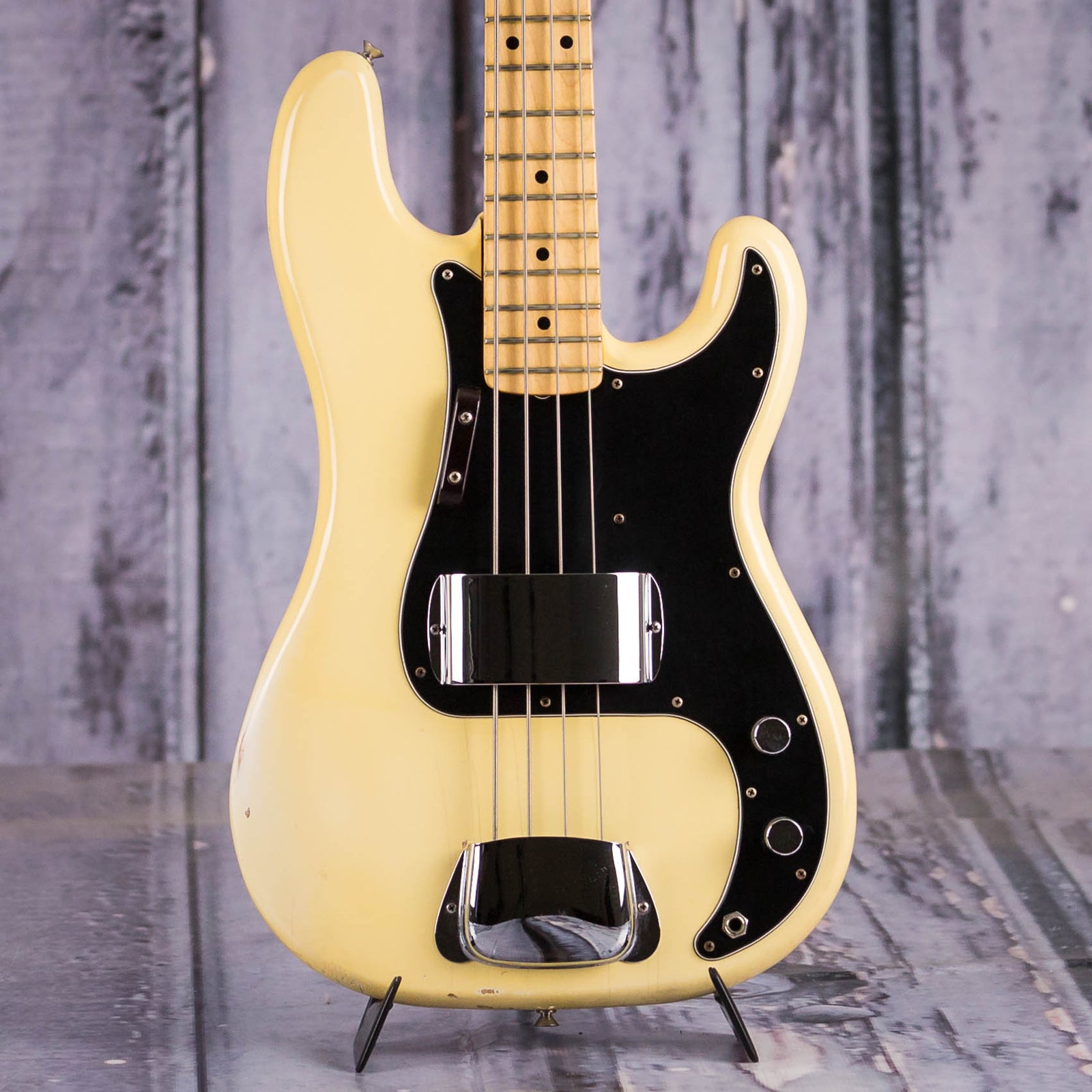 Vintage 1978 Fender Precision Bass White For Sale