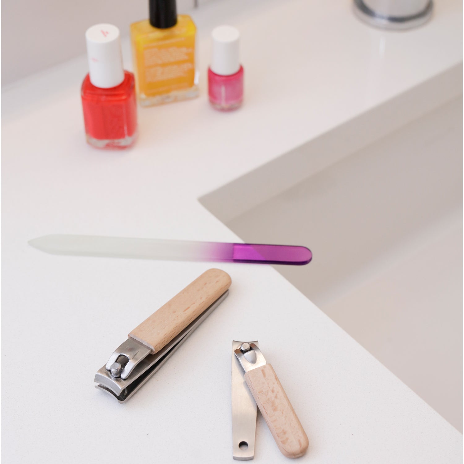 One Hand Nail Clipper Kits with Suction Cup Feet