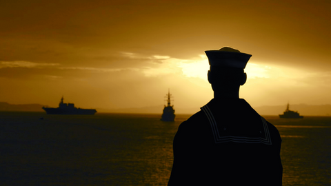 Sailor at Sunset_Fleet Sheets