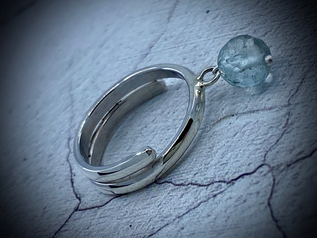 Adjustable ring with Aquamarine