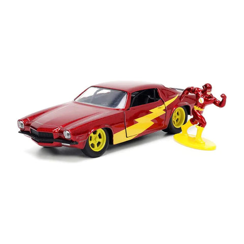 DC COMICS 1:32 THE FLASH 1973 CHEVY CAMARO SS DIECAST CAR AND FIGURE