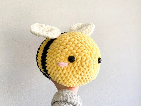 Jumbo the Bee Crochet Pattern