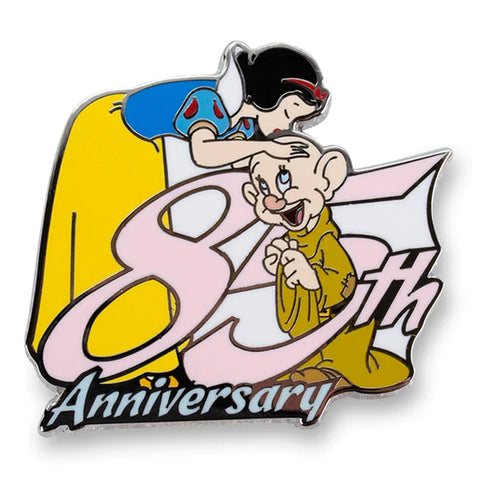 DISNEY SNOW WHITE 85TH ANNIVERSARY LIMITED EDITION ENAMEL PIN | SDCC EXCLUSIVE