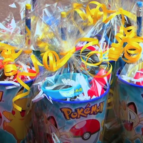 Pokemon Pokeball 12 PC Party Favor Ball Container, Candy Container for Kids  Party, Pokemon Party Candy Favor Container, Kids Party Favors 