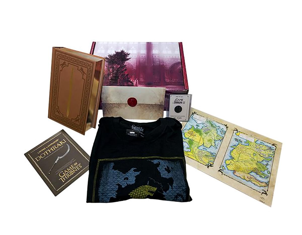Game Of Thrones 20th Anniversary Collectible Gift Box W/ Book , Shirt
